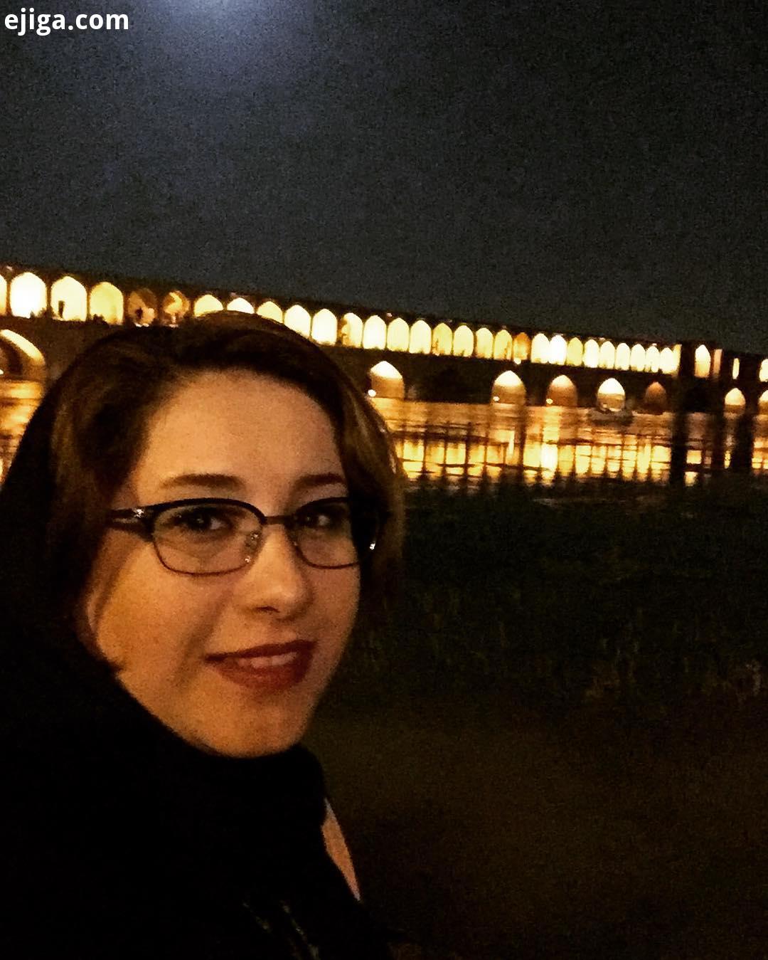 باز هم اصفهان ، من پل خواجو ایران ایران گردی طبیعتگردی کویر زندگی عشق سفر دختر عشق سفر ایرانگردی