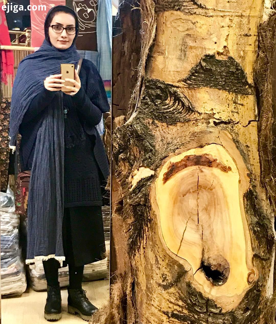 من در تقابل با خودم..چه هیجان انگیز است که ادمی پیر می شود چروکیده بی رمق مثل تنه قطع شده یک درخت