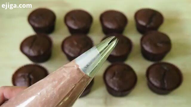 سلاااام خداروشکر همه چی به روال بعد به صورتی که تو فیلم دیدید رزت بزنید روز خوش کاپ کیک های چند روز