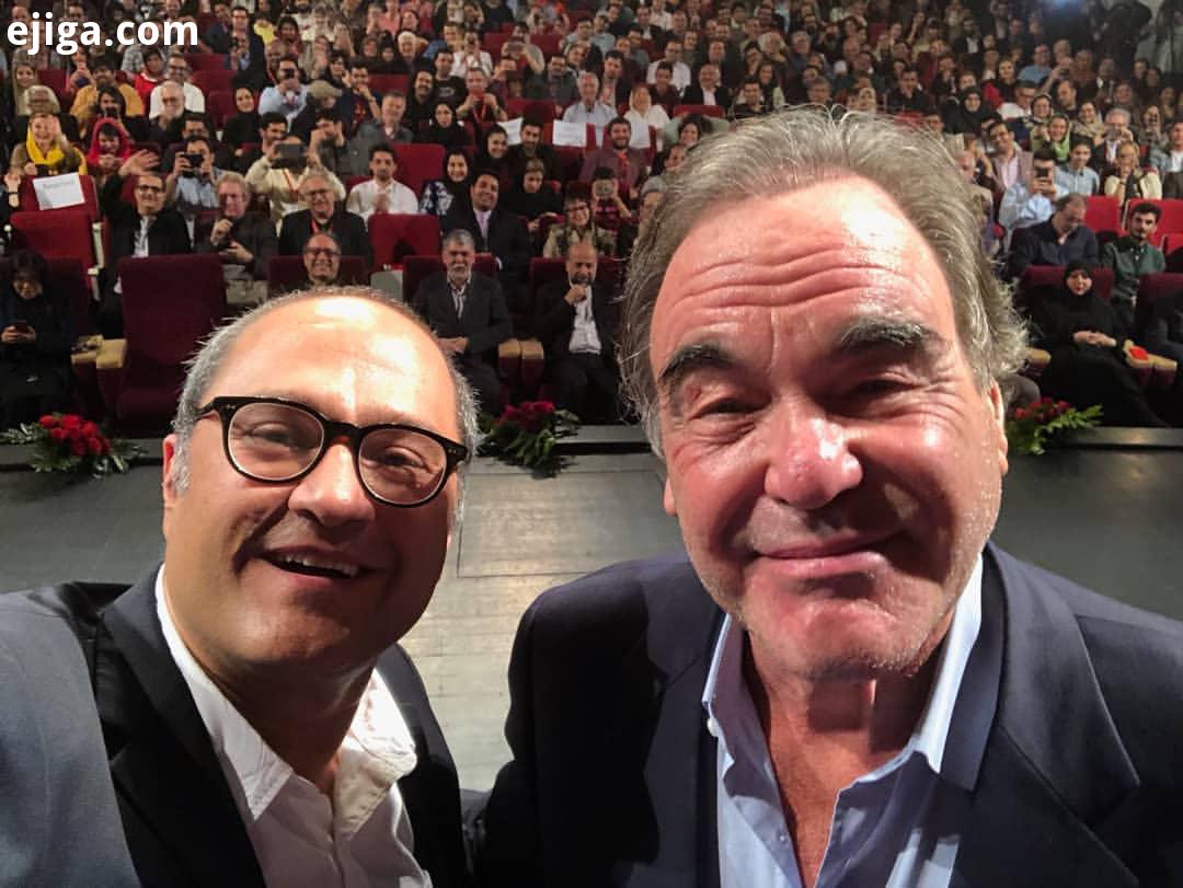 بچه ها واقعا الیور استون کارگردان خفن بزرگیه خیلى بابت این عکس خوشحالم oliverstone