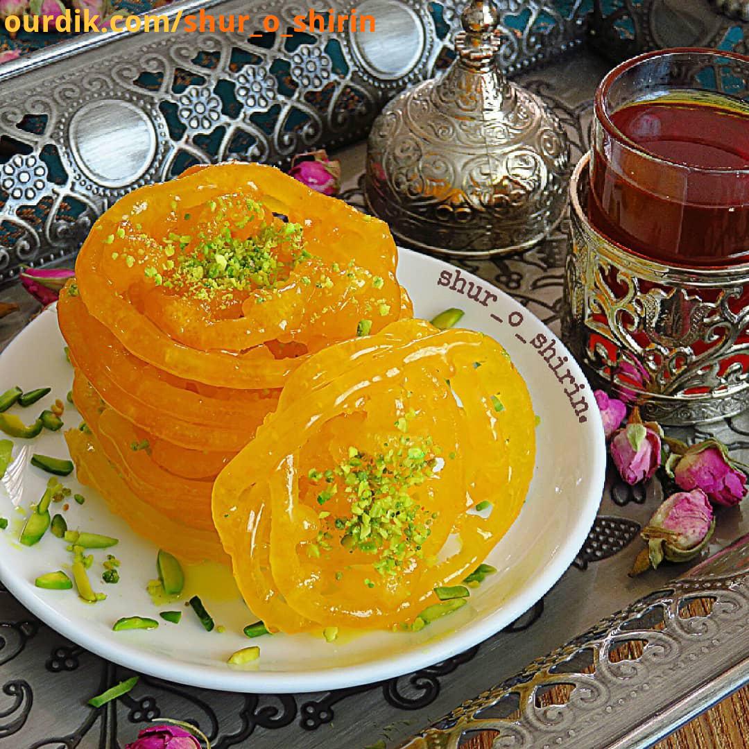 تو رو جون هر کی دوست دارید، تو این شب ها خونه هاتونو خالی نذارین وضعیت جامعه رو که می بینید، خیلی شر