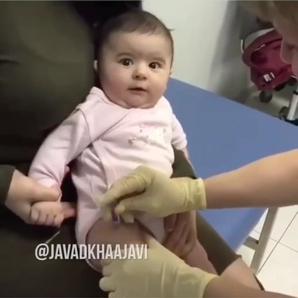 ساجده مهلا رو بردن واکسن بزنه ساجده مهلا تو کانالم هست