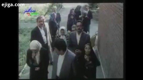 عزت الله انتظامی کم نقشهای خاطره انگیز رج نزد مانند این صحنه از روسری آبی که در هفتاد سالگی شرح خوشب