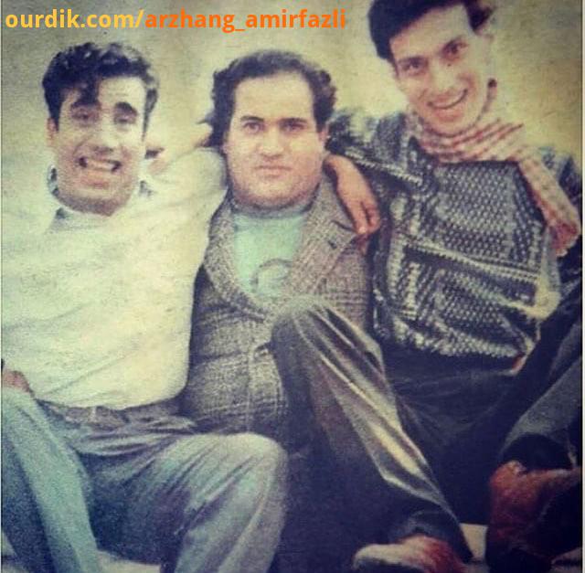 فکر نکنید الکیه ها هر دو تامون رو بلند میکرد البته هنوزم بلند میکنه نادر یک دو نه است فقط واسه نمونه