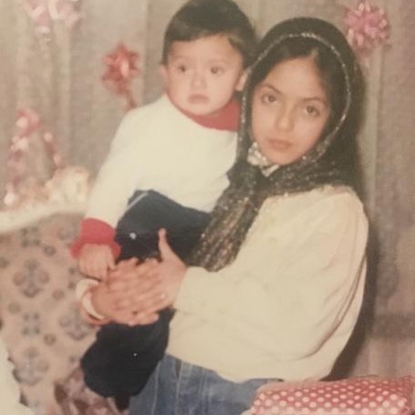 وقتی خاله کوچکی بودم مهنازافشار niece children funny picture mahnazafshar
