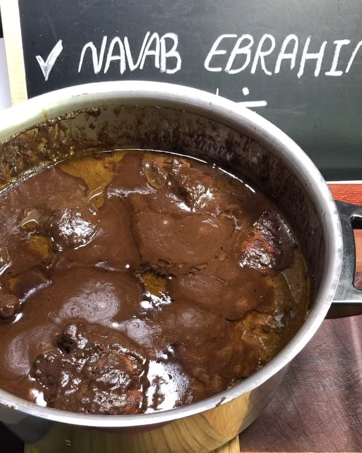 خورشت فسنجان نااب تقدیم ، بازهم طبق معمول میگم که شما می تونید در هایلایت فسنجان، توضیحات تکمیلی رو