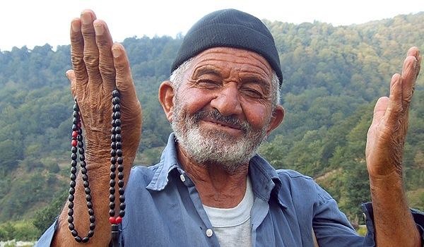dariushfarziaee amoopoorang اگر کسی را دیدید که از همه چیز لذت می برد می بخشد می خندد می خنداند او