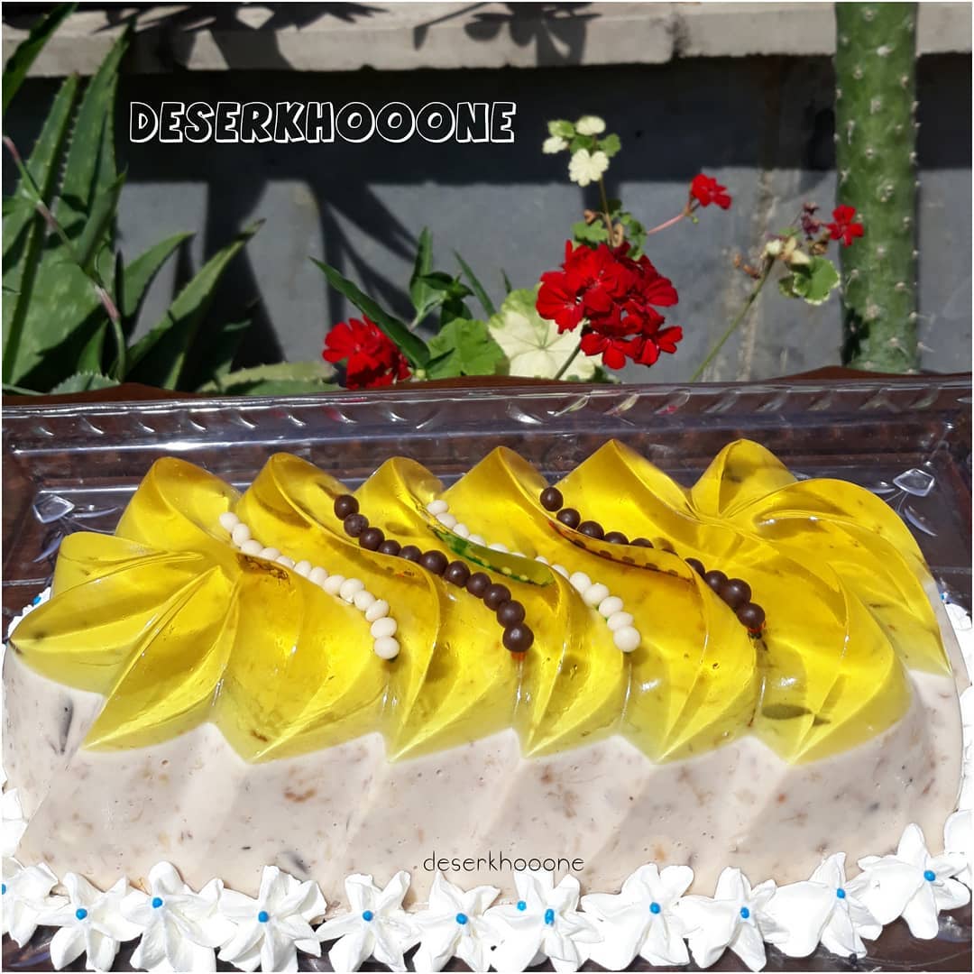 .یه دسر آوردم واستون بسی مقوی میره تو هشتگ دسر دسرخونه پیش بقیه دوستاش طرز تهیه از پیج شیرین جان کد
