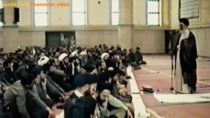روز عرفه نماهنگ ساعتهای بهشتی حضرت آیت الله خامنه ای: بعدازظهرِ روز عرفه، یکى از آن ساعات بهشت است،