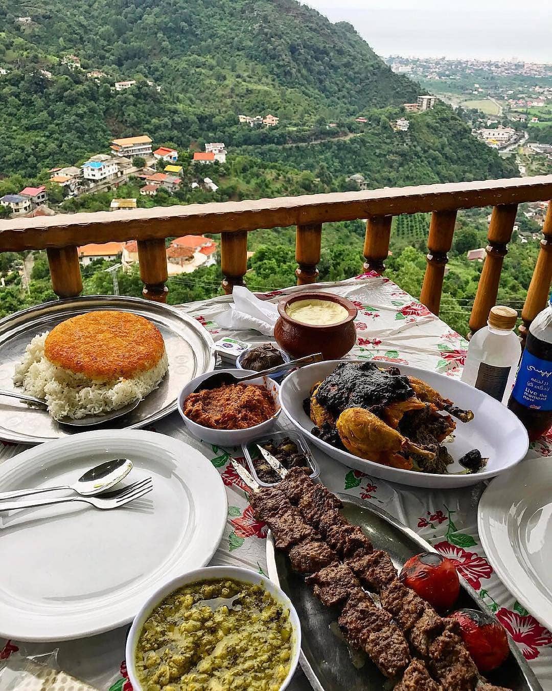 شمال بهشت ایران غذاى محلى شمالى همراه بیایید با حفظ محیط زیست سرسبزی طراوت را به طبیعت شادابی