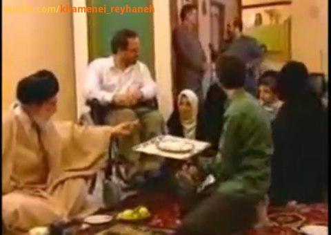 ببینید رهبر انقلاب: برای من جزو شیرین ترین ساعات زندگیم، همین ساعاتی است که در بین خانواده های شهدا