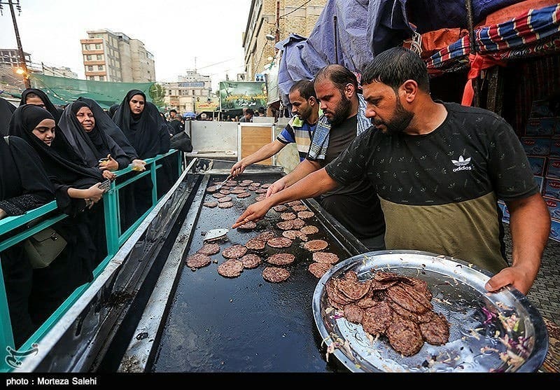 .موکبهای خدمت رسانی به زائرین اربعین حسینی در اطراف بین الحرمین موکب مجازی الحسین یجمعنا من رسانه حس