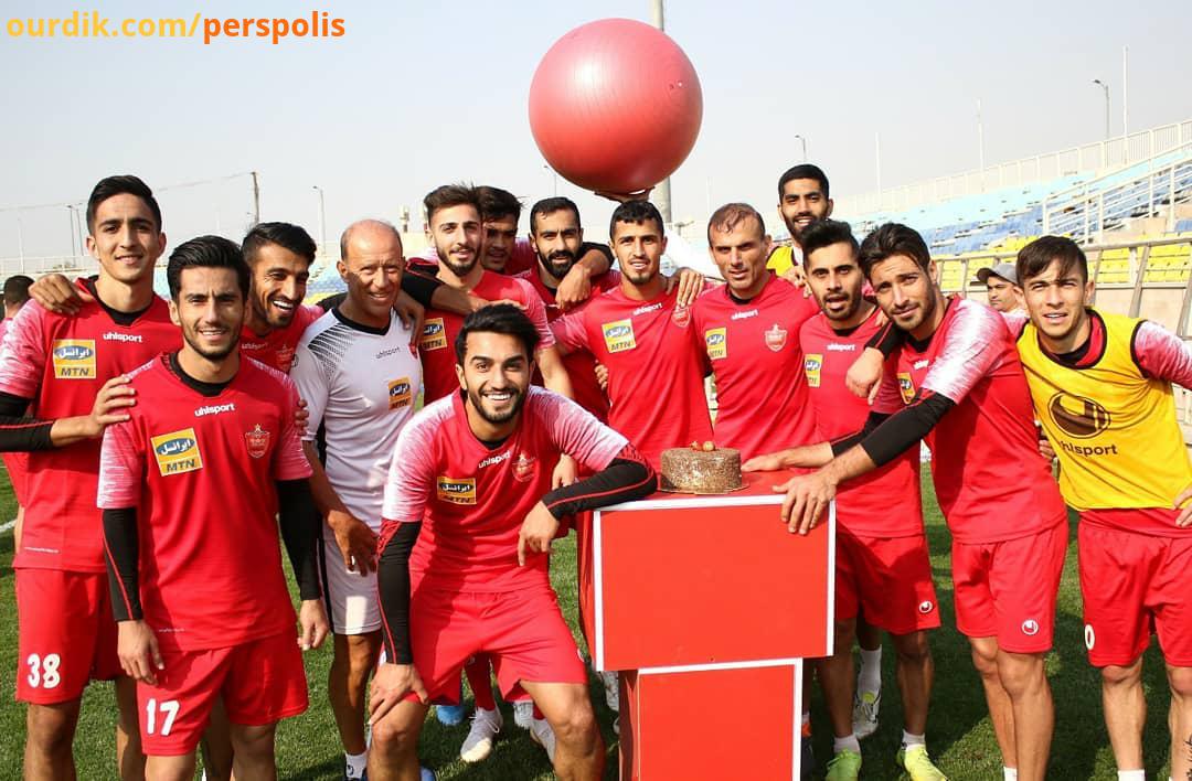 جشن تولد علی علیپور در تمرین امروز پرسپولیس بهترین آرزوها برای علی عزیز در سالروز تولدش