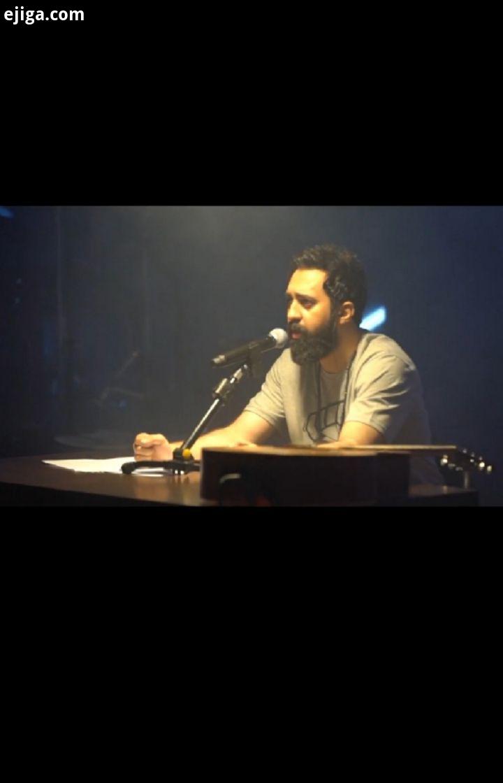 اجرای زنده قطعه بی دفاع از آلبوم آینه قدی در کنسرت تیر تهران mehdiyarrahi Director: Farid Naseri Wor