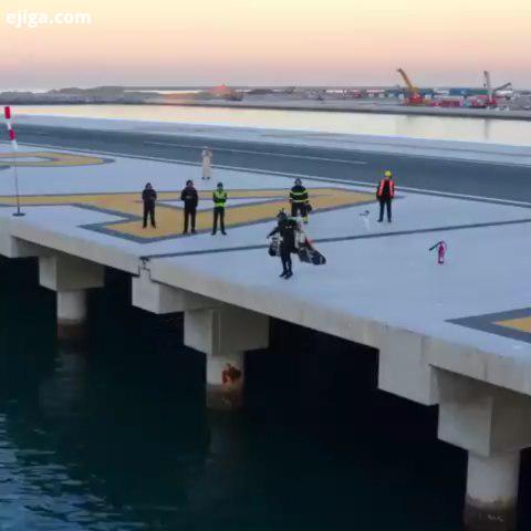 آزمایش یک جت پک در دبی با قدرت پرواز به ارتفاع متر شتاب کیلومتر در ساعت پرواز تفریحی جت فناوری اطل