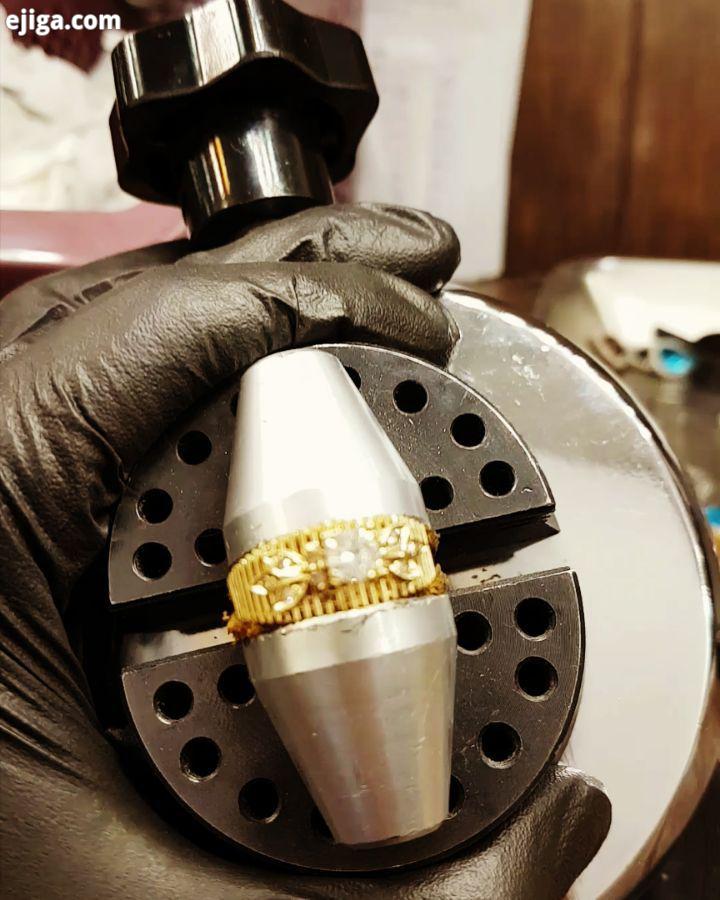 الماس یک قیراطی پایه طلا...الماس جواهر طلا یاقوت فیروزه انگشتر رضاصادقی جواهرسازی هنر شجریان کلیپ خن