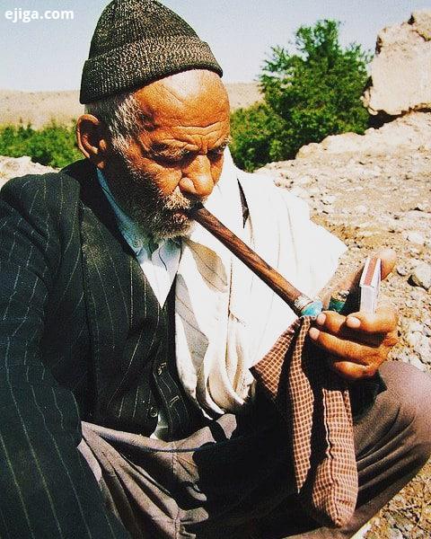درود بر همه اگر تواین زمان پدر بزرگم بود می گفت: همه مون رفتنی هستیم کرونا بهانه هست خدابیامرز خیلی