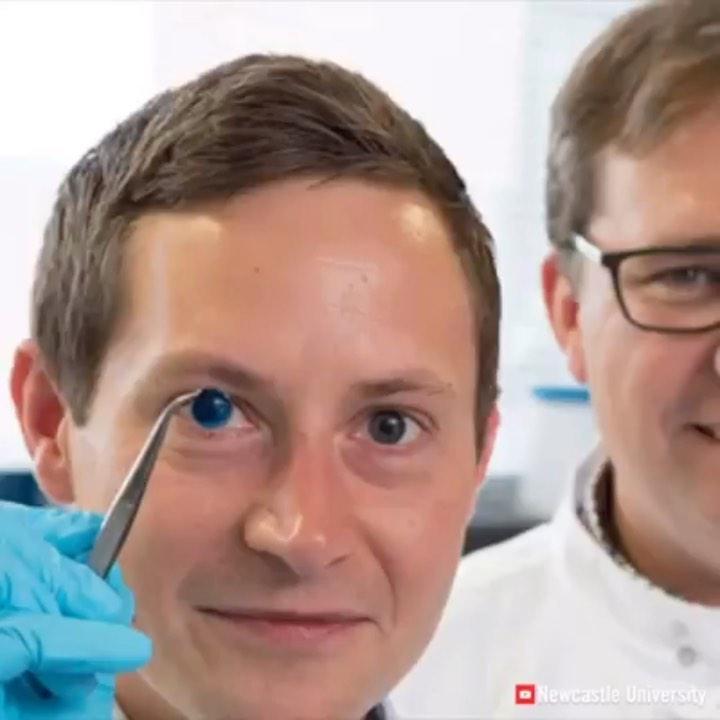 تیم دانشمندان از تکنولوژی چاپ سه بعدی برای تولید قرنیه انسان استفاده میکنن