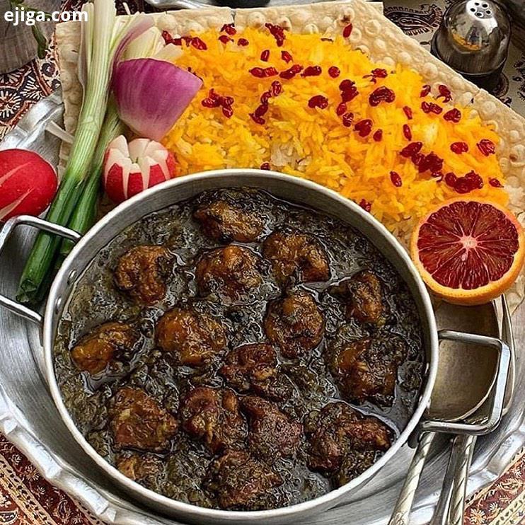 :...آلو اسفناج مجلسی: گوشت خورشتی یا گوشت مرغ۳۰۰ گرم اسفناج ۵۰۰ گرم تره ۲۰۰ گرم سیر حبه پیاز متوس