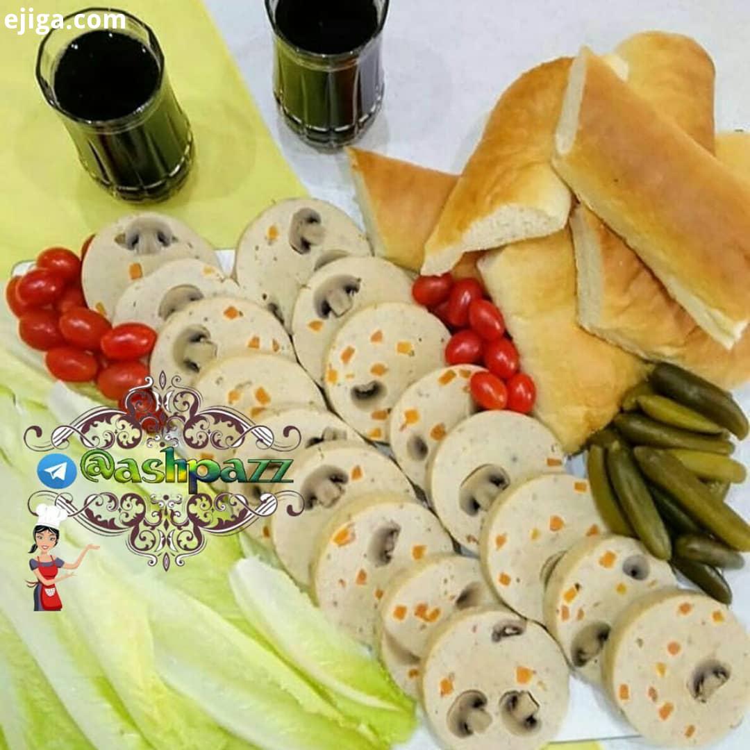 کالباس خانگی مرغ بدونِ استخوان کیلو سیر حبه آرد نشاسته ذرت شیر خشک پیمانه زرده تخم