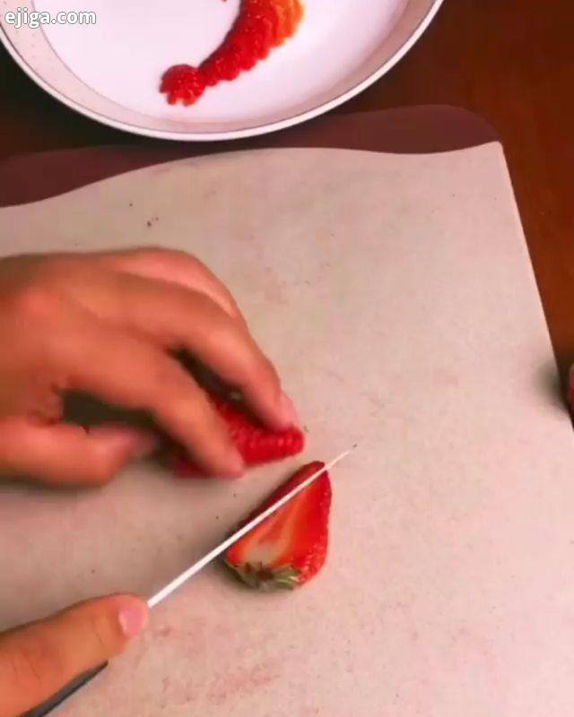 ایده تزئین توت فرنگی توت فرنگی دکورغذا پیش غذا تزئین میوه سفره ایرانی دستپخت تزئین سالاد آشپزی خاص