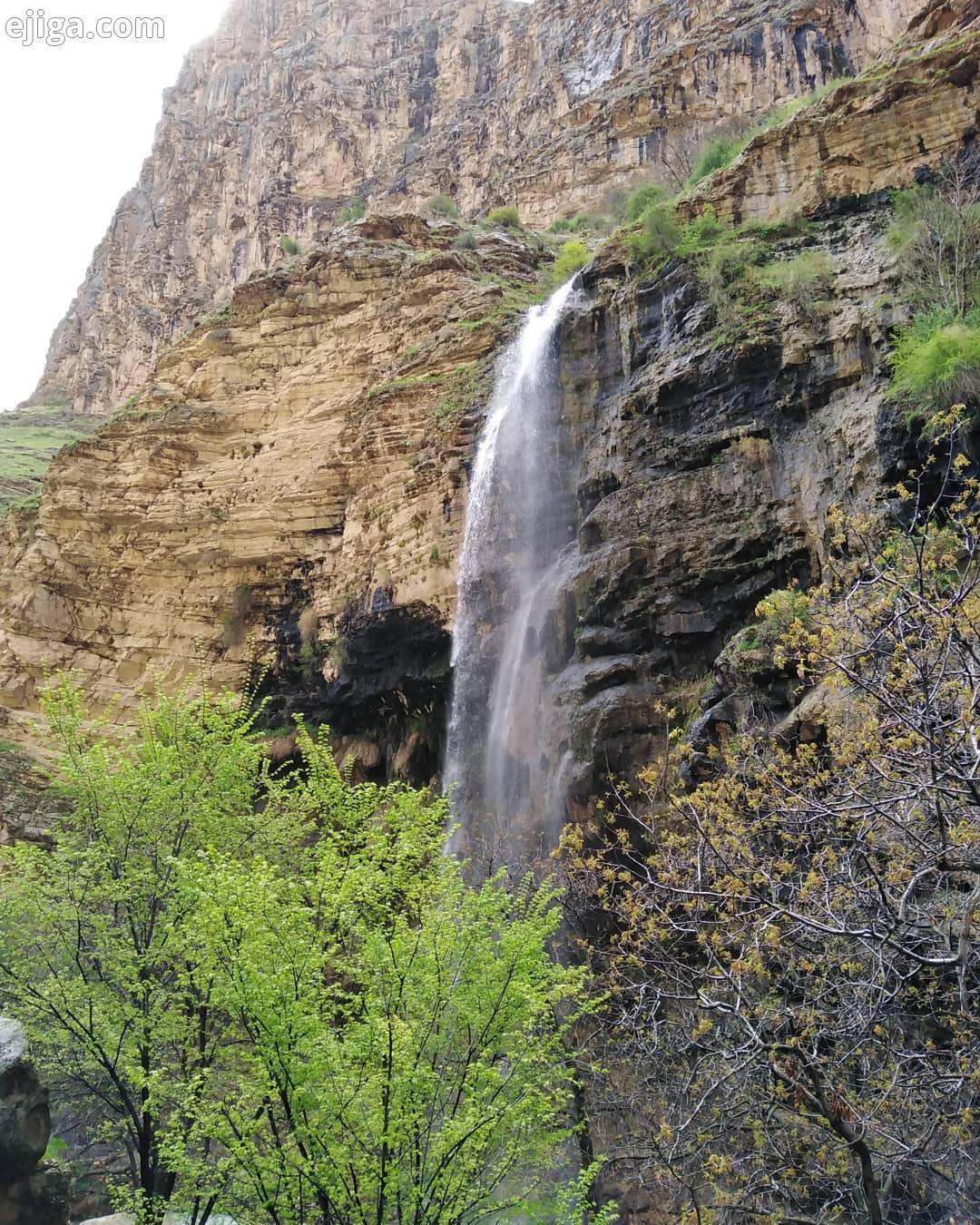 یه جمعه عالی با حسین آقا پسرخاله درمسیر رودخانه آبشارهای زیبای اخلمد کوهستان طبیعت زیبا اخلمد بهشت