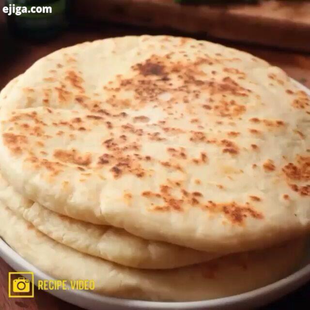 نان فی تابه ای هندی Indian food مواد استفاده شده : شیر لیوان آب لیوان شکر مخمر مایع خمیر