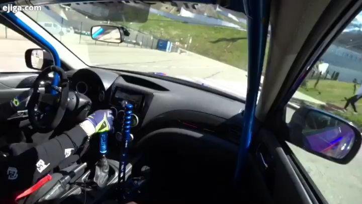 .ویدیویی از عملکرد راننده در زمان دریفت کشیدن خودرو دریفت دریفت کشی رانندگی پیست..Video :