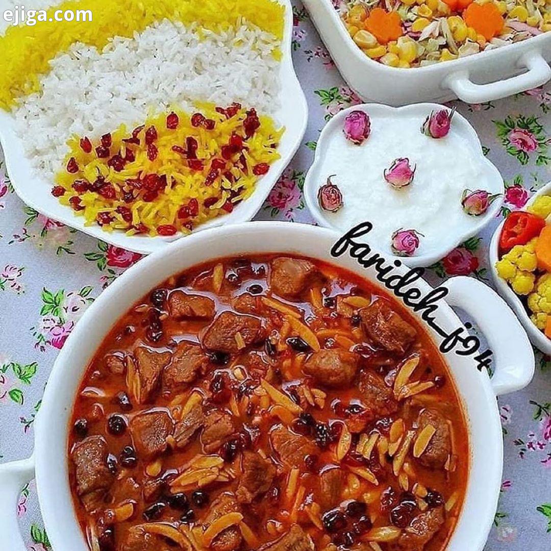 خورش خلال برای تهیه خورش خلال که متعلق به استان کرمانشاه هست پیاز رو خرد کرده همراه زردچوبه ادویه