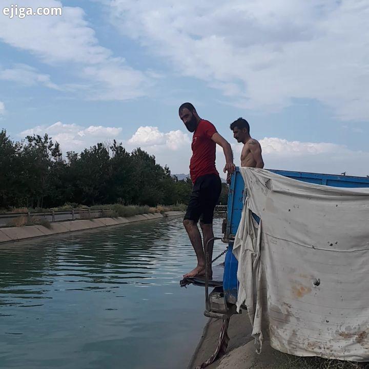 شنای مشتی های کوشگیچه پرچمشون بالاست شنا در هوای سرد پائیزی شنا مشتی رفیق دلیر ورزشکار موفقیت العراق