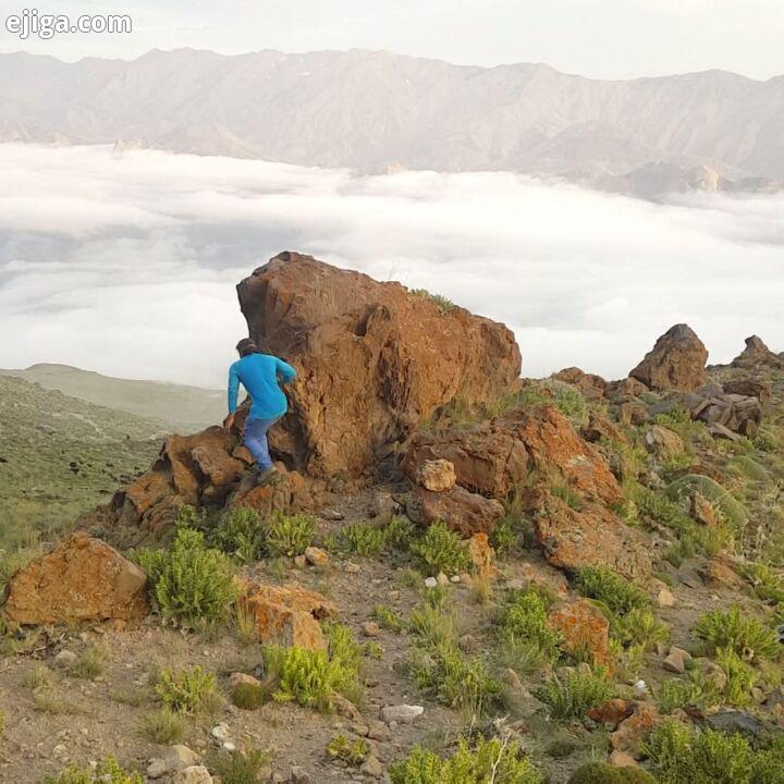 یکی از فواید کوهنوردی این است که انسان، ضعف خویش را در برابر نیروهای عظیم طبیعت می بیند به یک تواض