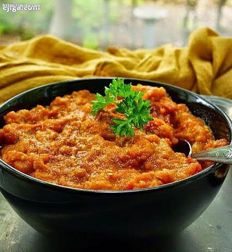 میرزاقاسمی Eggplant dip میرزاقاسمی یک غذای اصیل شمالی هستش که به خاطر طعم خاص دلرباش تقریبا مورد