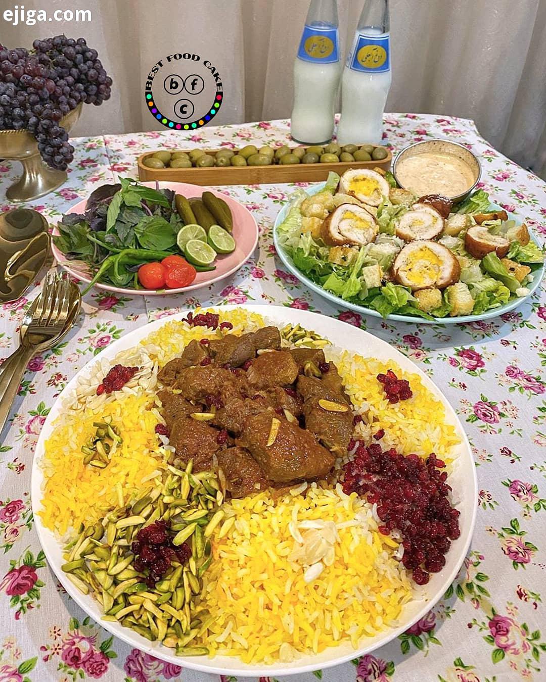.اگر بگن یا قیمه نثار یا سالاد سزار، شما کدومو انتخاب میکنید آیا واقعا کسی هست که سالادو انتخاب کنه