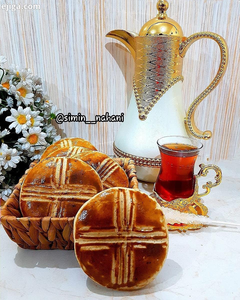 اهری درست کردم خودم که خییییلی دوس دارم طعم بافش هم عالی میشه توصیه میکنم حتما امتحان کنید اهری