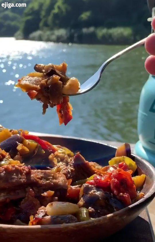 با دنده سیر زیادی که داره طعم افسانه ای پیدا کرده nikafoods outdoorcooking cook food