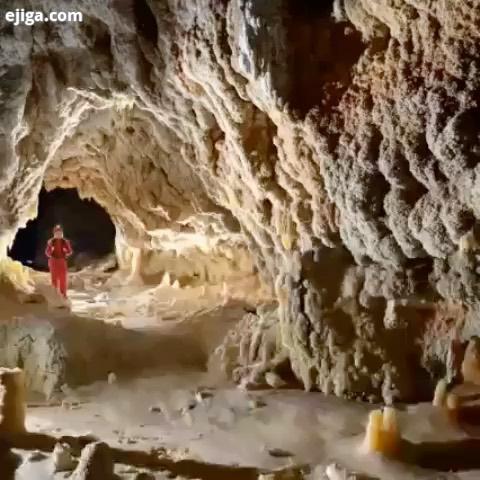 این غار شکوهمند باستانی اواخر سال۶۷ در جریان اجرای یک طرح عمرانی بر اثر انفجار در نزدیکی دهانه
