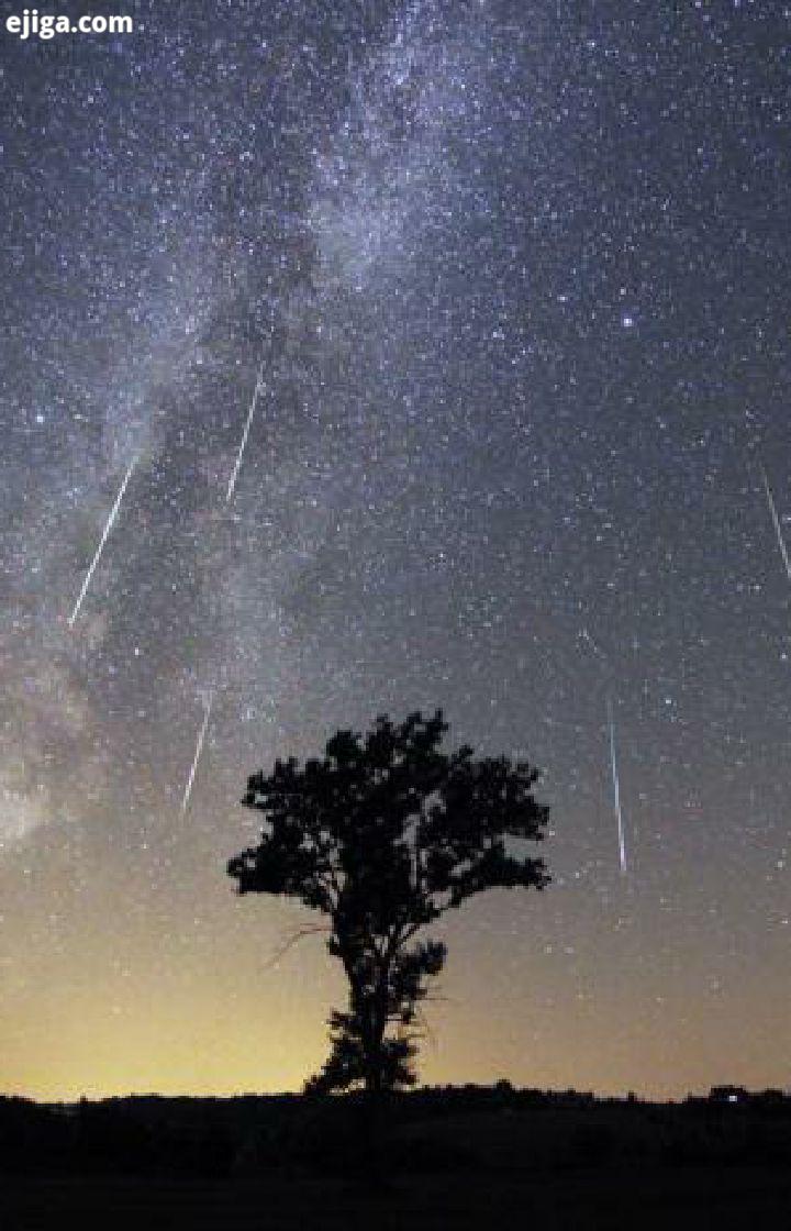 بارش زیبای شهاب سنگ persied شهاب سنگ علمی آسمان آموزشی perseids...Credite: Hashem Alghaili AlGhaili