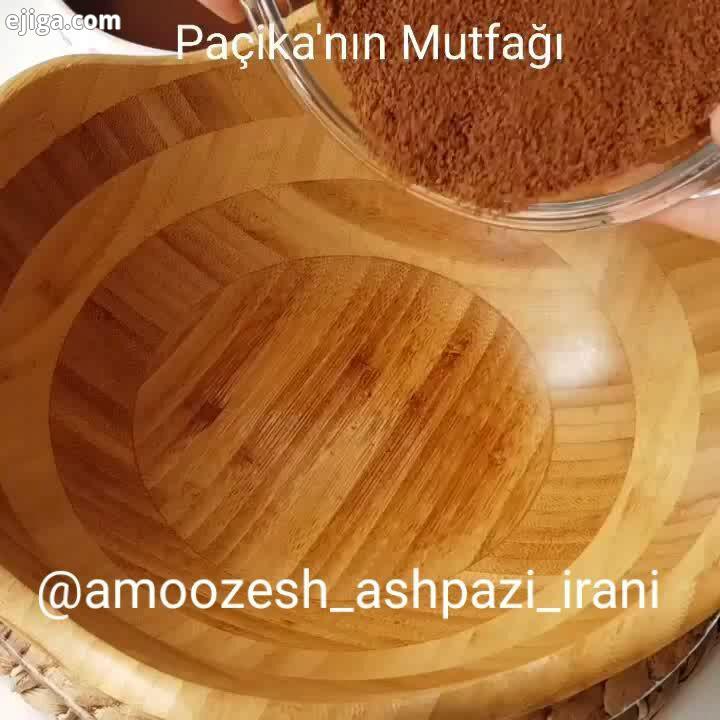 دسرفوری باطعم موز وشکلات فقط در دقیقه ،بدون پخت پز با ماده غذایی کیک درست کنید موادلازم: بیسکو