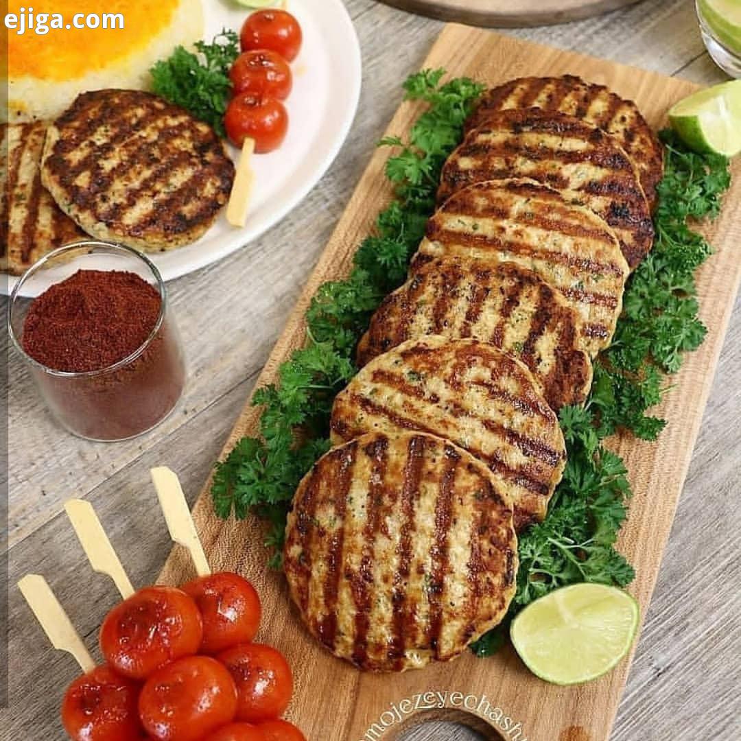 کباب تابه ای مرغ مواد لازم برای نفر سینه مرغ بدون پوست استخوان : ۷۵۰ گرم پیاز متوسط :