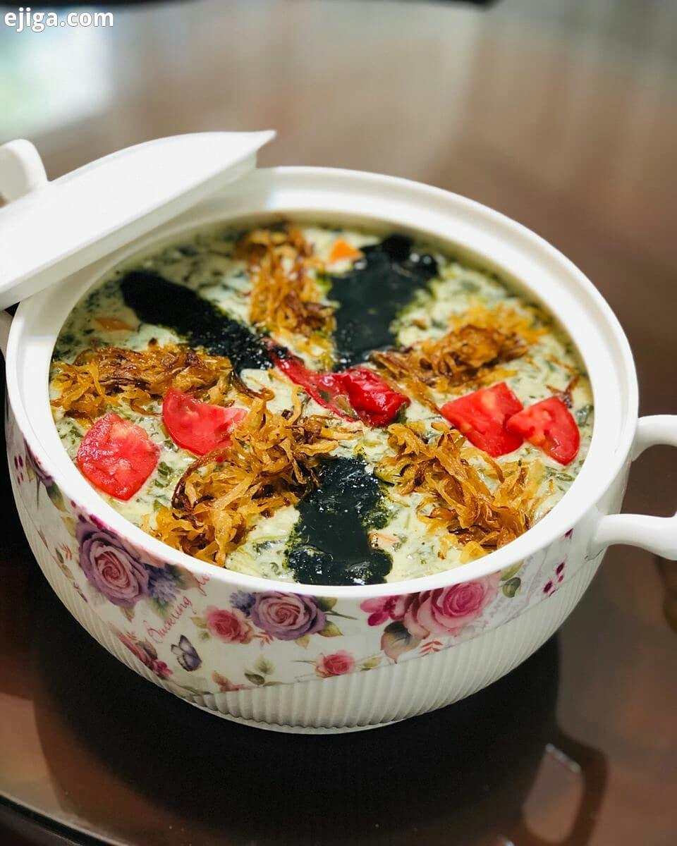 مهربونم دراین روزهای سرد پاییزی خوردن یک آش خوشمزه می چسبه میخوام یه آش خوشمزه گشنیز بهتون آم