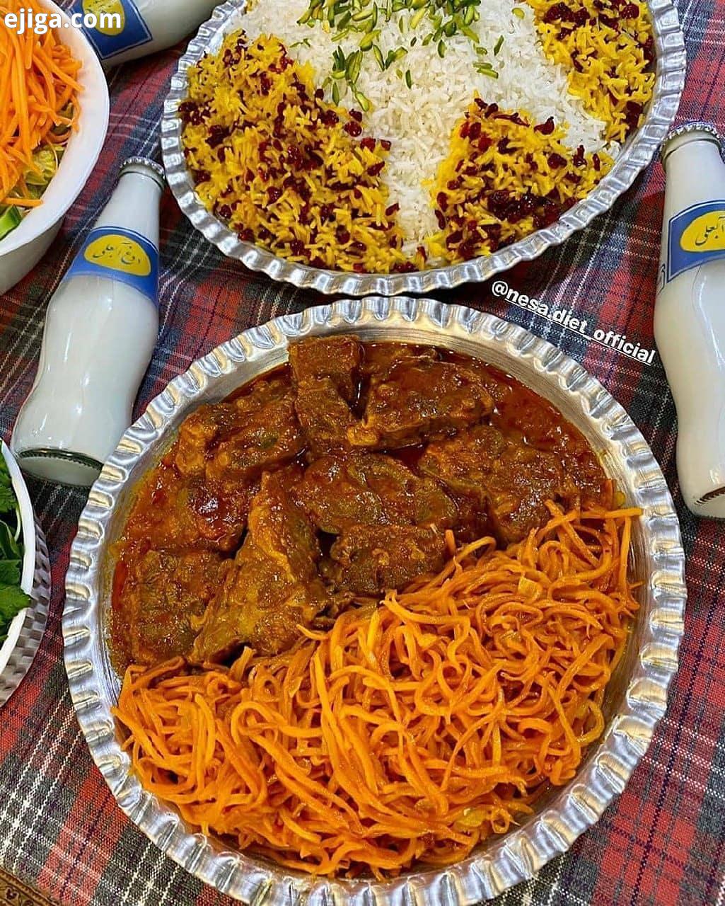 خورشت هویج خورش هویج تبریزی اصل را با هویج خلالی شده تهیه می کنند پس اگر می خواهید اصالت دستور را حف
