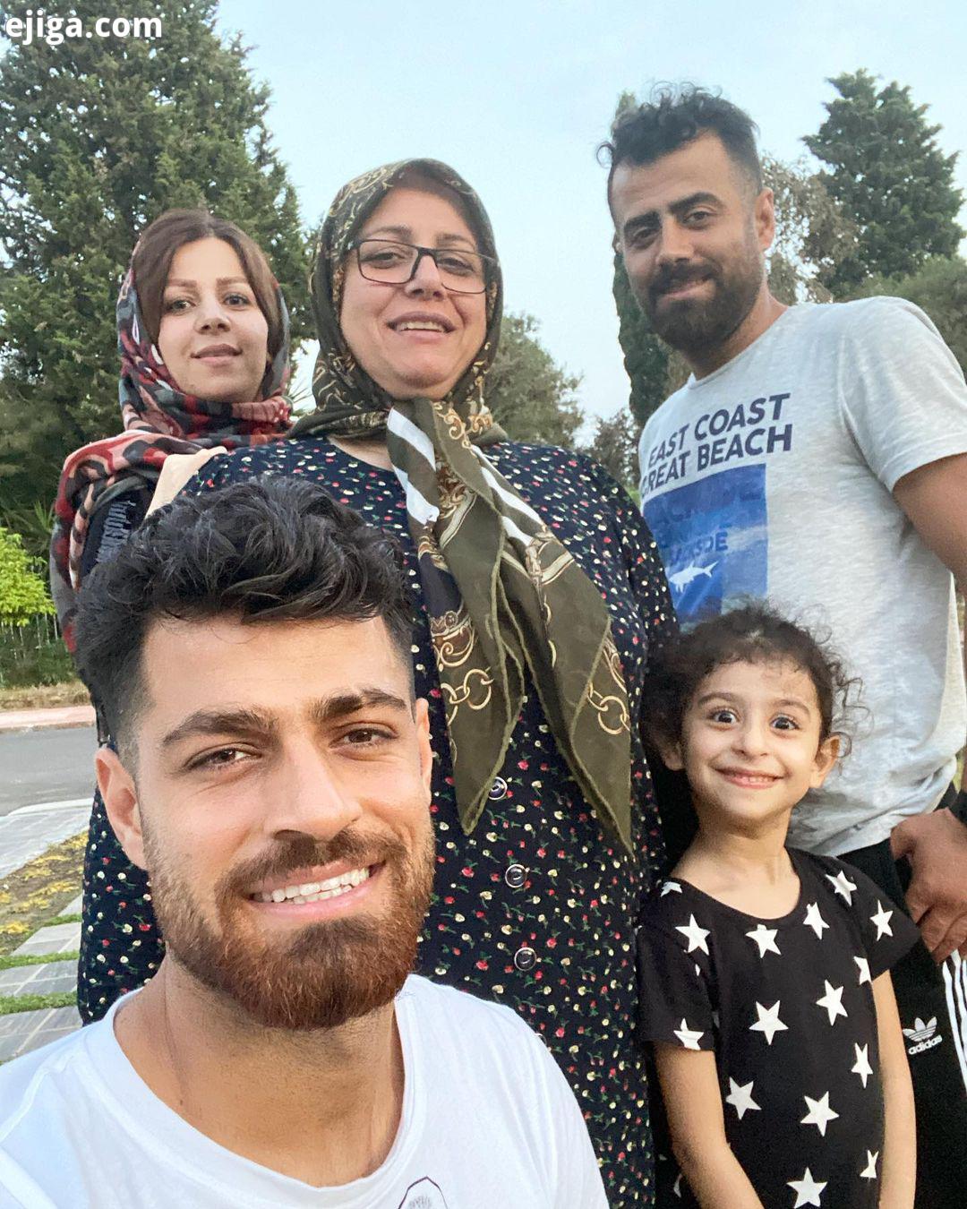 .خودت باش جهان اصالتت را ستایش میکنه تو این دنیا هیچ چیزی جای شما رو برام نمیگیره خدایا شکرت اندکی