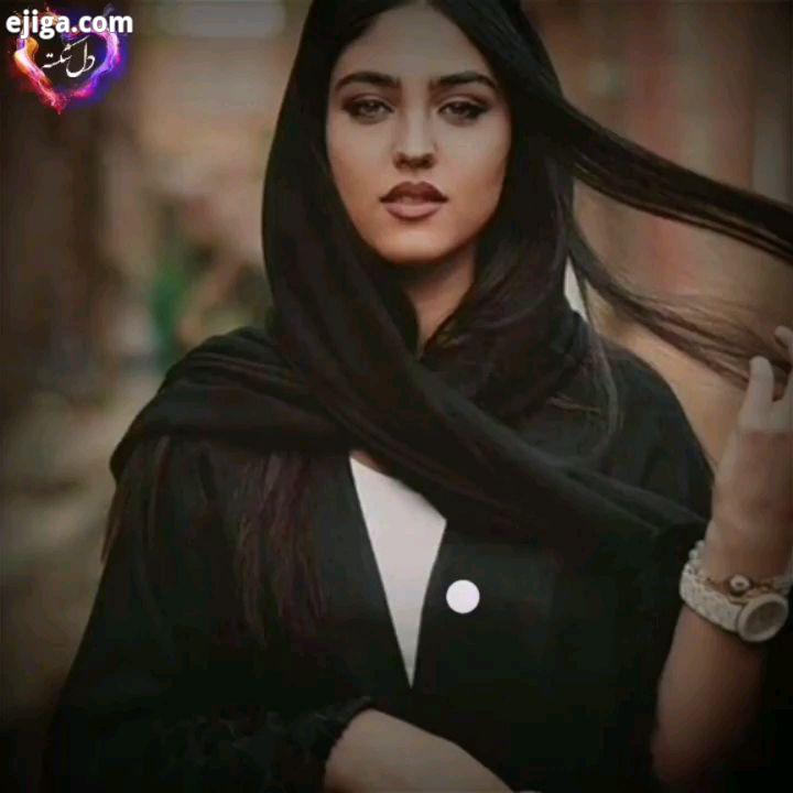 دلم گرفته است ، یا دلگیرم شاید هم دلم گیر است...نمیدانم...اصلا هیچوقت فرق بین اینها را نفهمیدم...فقط