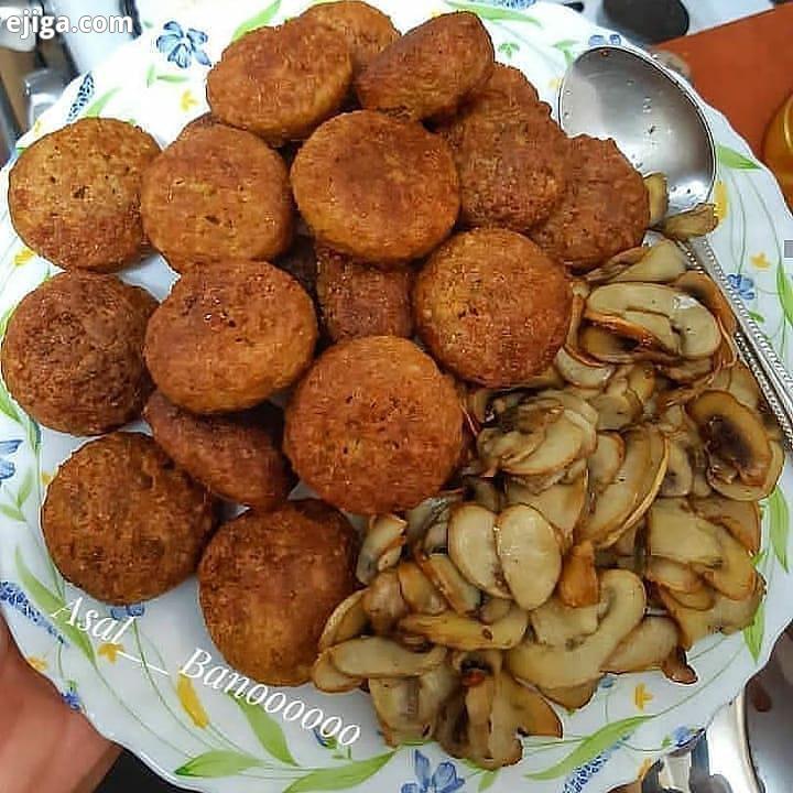 خوشگل خانمها تا بقیه پست ها براتون نم