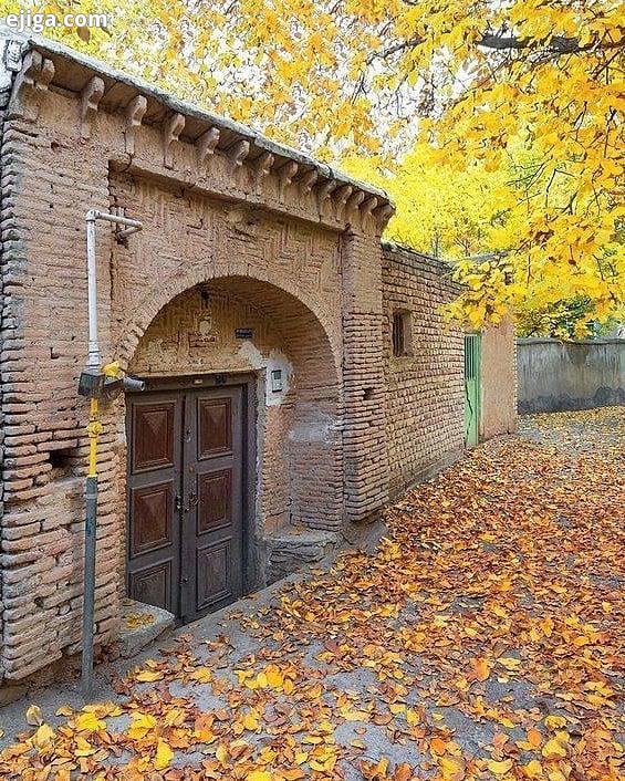 منظره پاییزی از کوچه باغ های زیبای خوانسار ، اصفهان..Photo Autumn view from the beautiful garden all