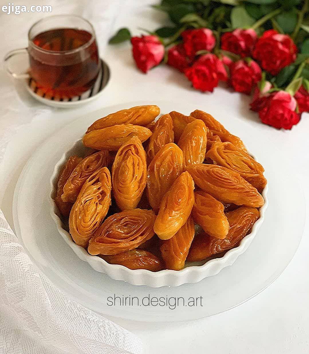 خوشین شیرینی باقلوا مواد لازم: 2لیوان ارد سفید ارد کیک یک چهارم لیوان روغن مایع 1ق بکینگ پودر یک