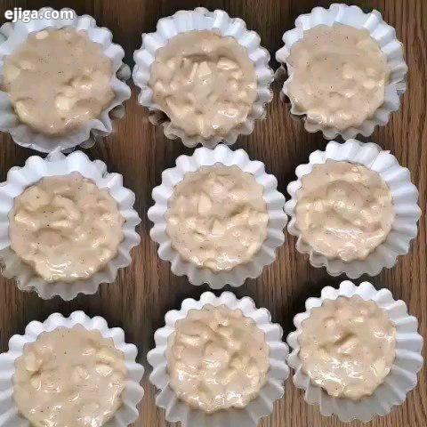 ، وای اینجا برف میاد، جاتون خالی که خوردن این کیکهای خوش مزه با یه لیوان چایی ودیدن برف چه لذت